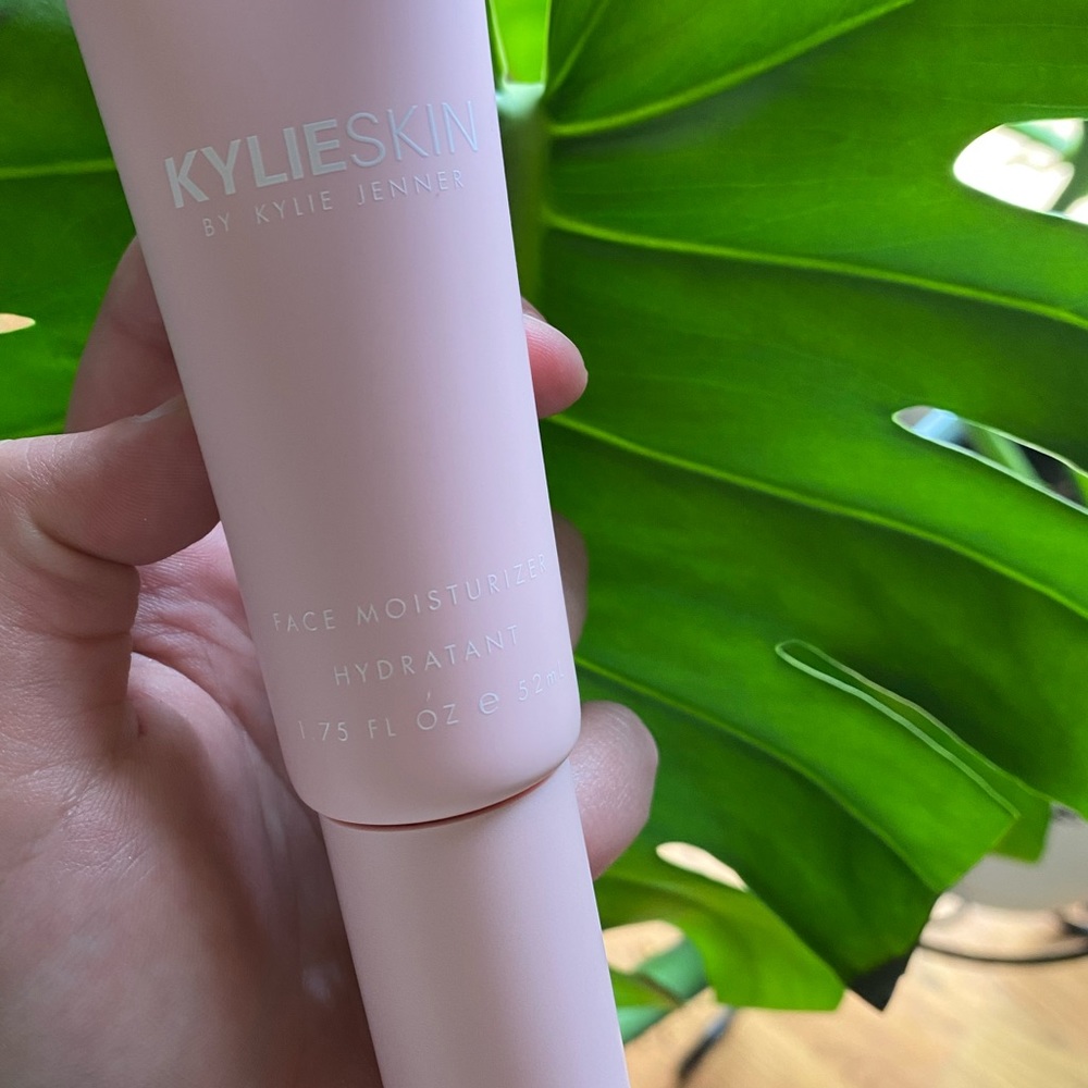 💞 KYLIE SKIN Face Moisturizer 💞